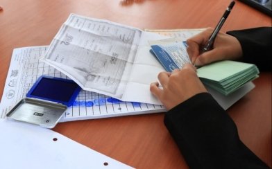 مؤسسة الشفقة توزيع السلال الغذائية